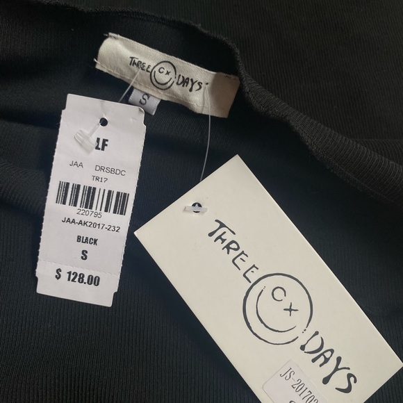 NWT LF THREE DAYS BLACK DRESS - Picture 2 of 4